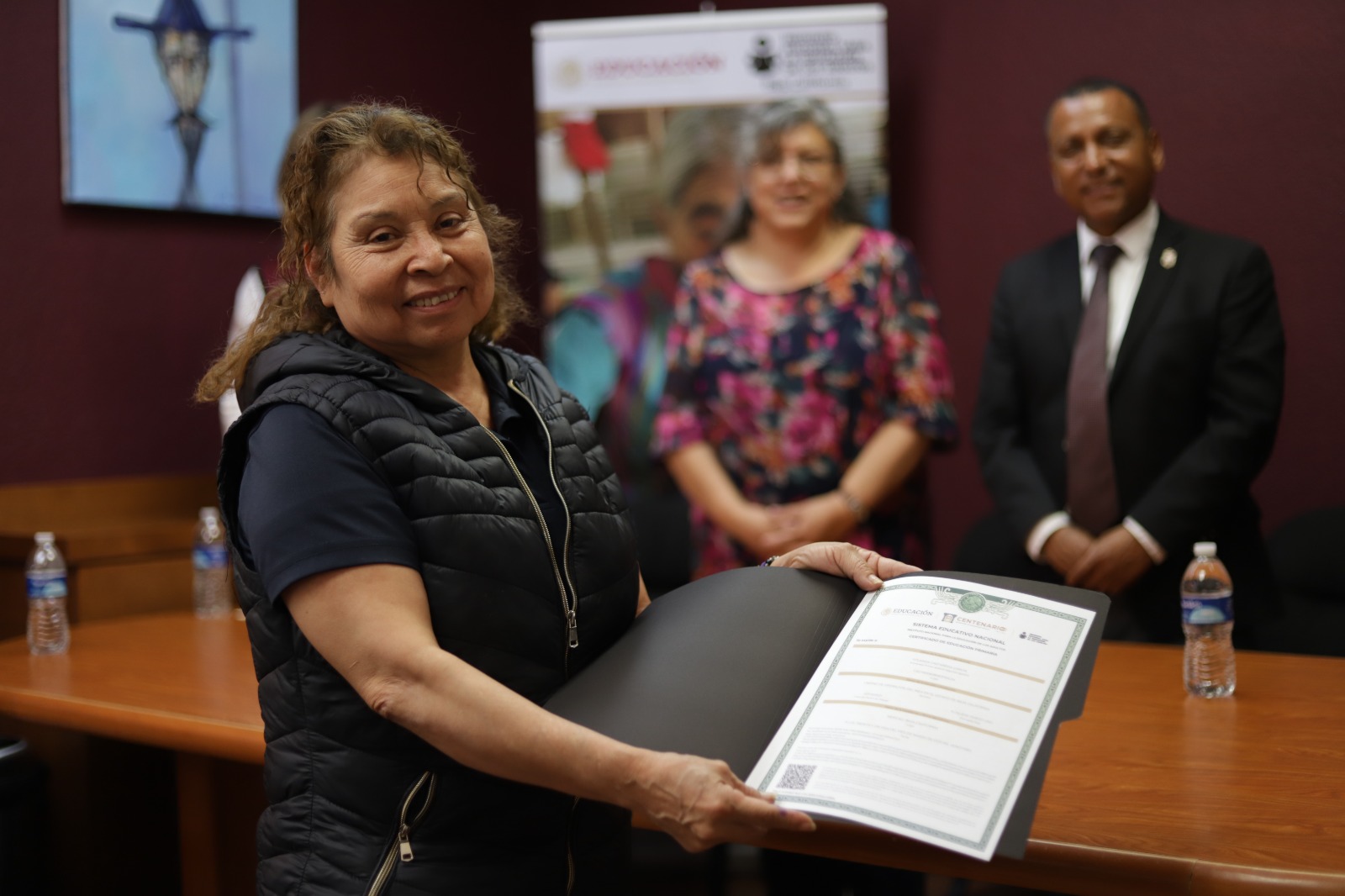 ENTREGA SECRETARÍA DE EDUCACIÓN CERTIFICADOS DE ACREDITACIÓN DE EDUCACIÓN BÁSICA A ADULTOS MAYORES