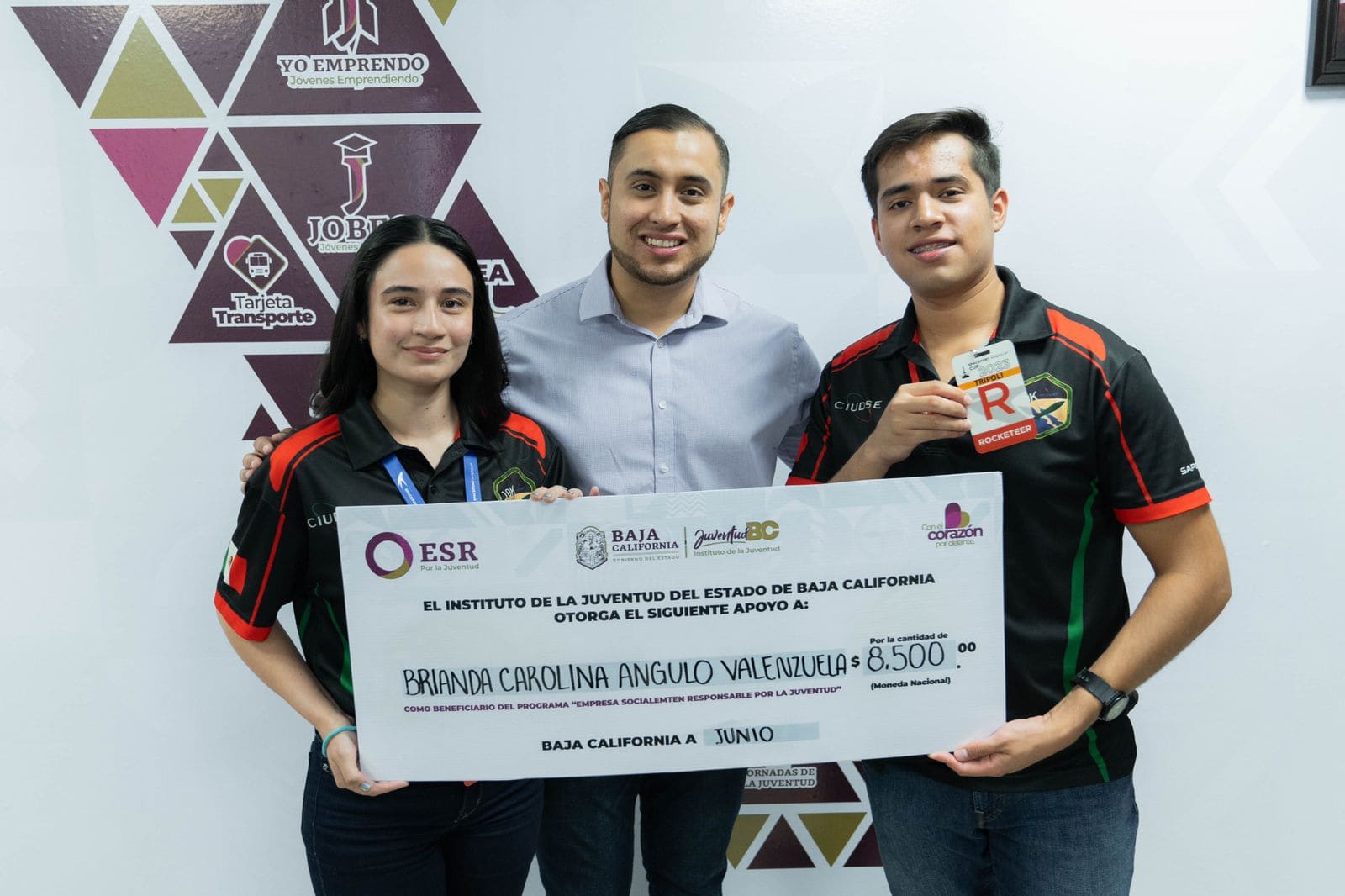 ENTREGA JUVENTUD BC APOYOS A TRAVÉS DEL PROGRAMA “EMPRESA SOCIALMENTE RESPONSABLE POR LA JUVENTUD”