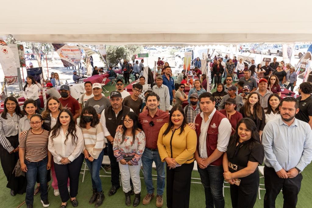 OFRECE FERIA DEL EMPLEO OPORTUNIDADES A JÓVENES EN SAN QUINTÍN