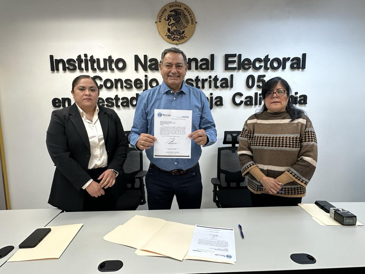 SE REGISTRA EL GENERAL ALFONSO DUARTE PARA LA DIPUTACION AL 5TO. DISTRITO