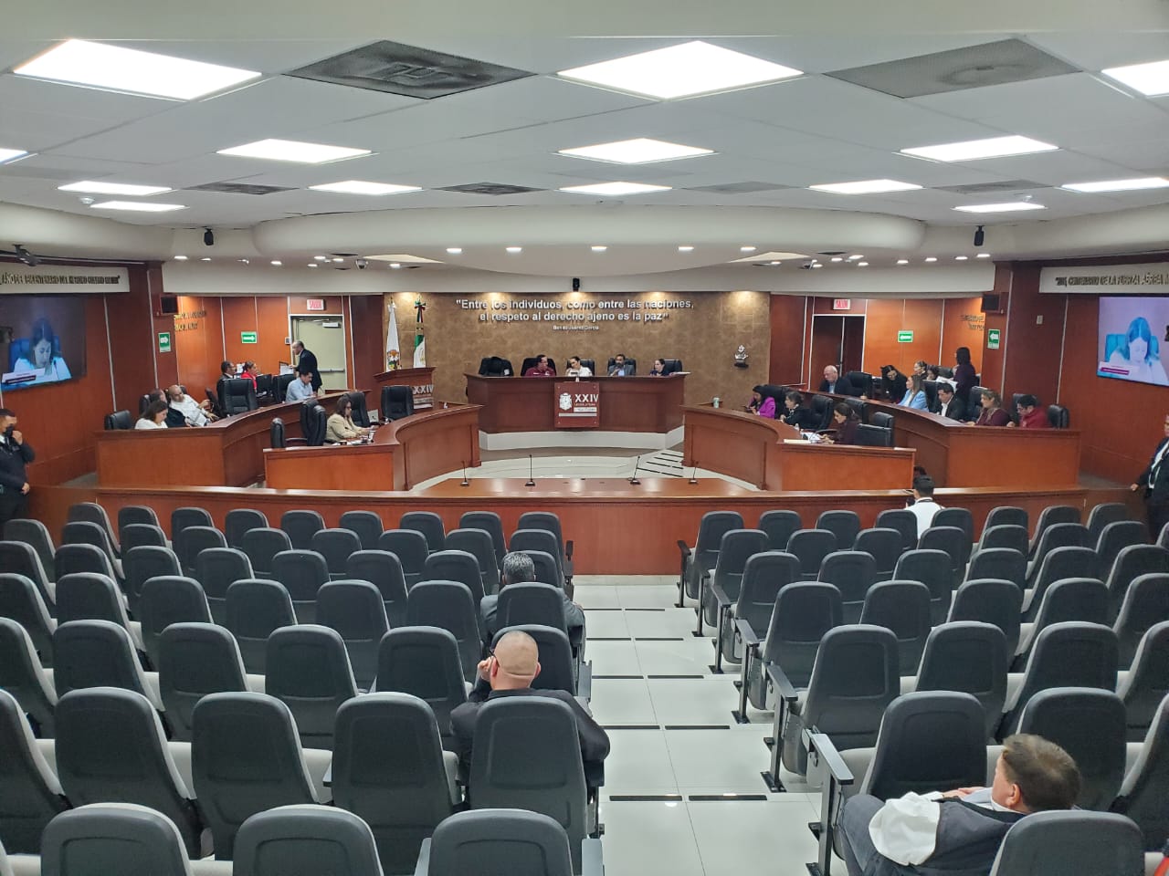 PIDEN A SECRETARIO DE TRABAJO QUE PROMUEVA EL EMPLEO A DISTANCIA O HOME OFFICE